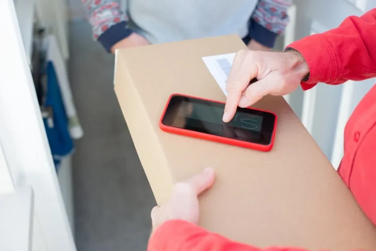 How to Avoid Customs Delays