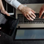 How to Choose Between Sourcing Agents and Direct Suppliers